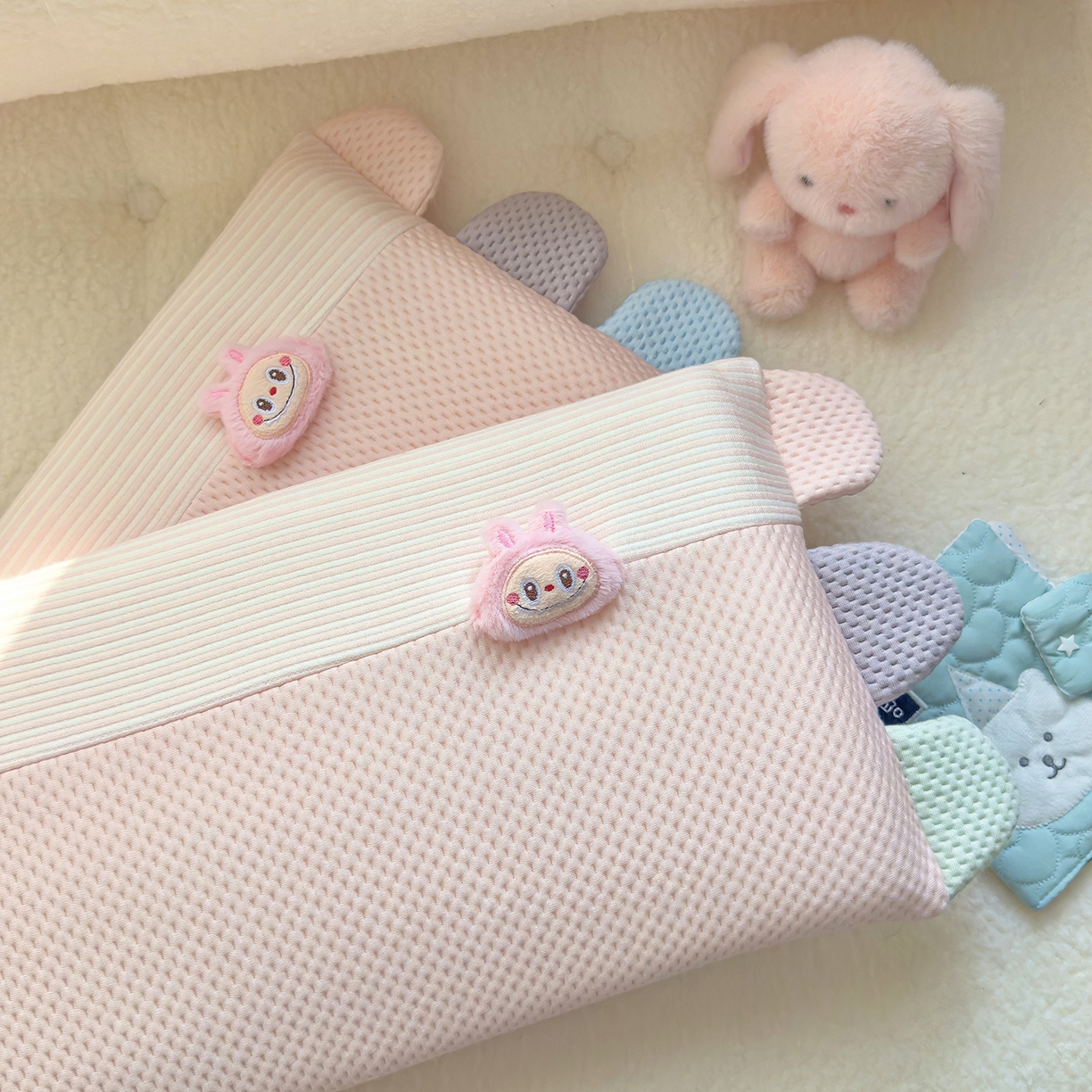 91家纺网 家纺一手货源 找家纺 诺可 2025新款秋冬学生儿童枕枕头枕芯-莱布布 莱布布-粉色