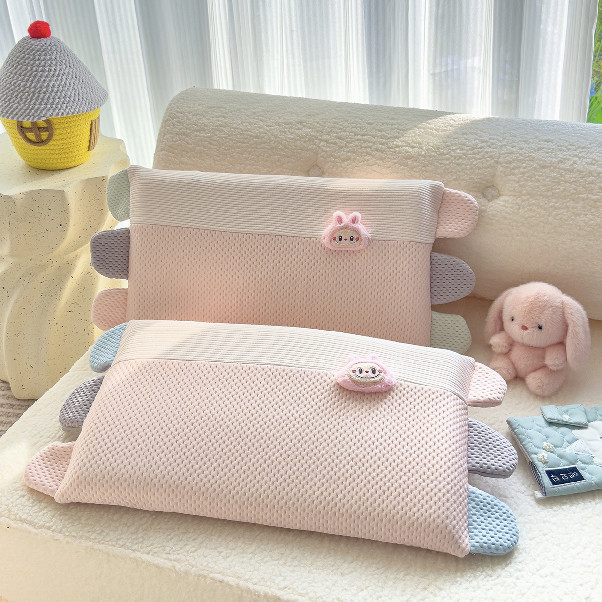 91家纺网 家纺一手货源 找家纺 诺可 2025新款秋冬学生儿童枕枕头枕芯-莱布布 莱布布-粉色