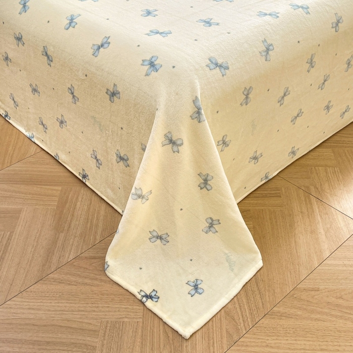 91家纺网 家纺一手货源 找家纺 爱屋及屋 2025新款牛奶绒印花床单 相思蓝