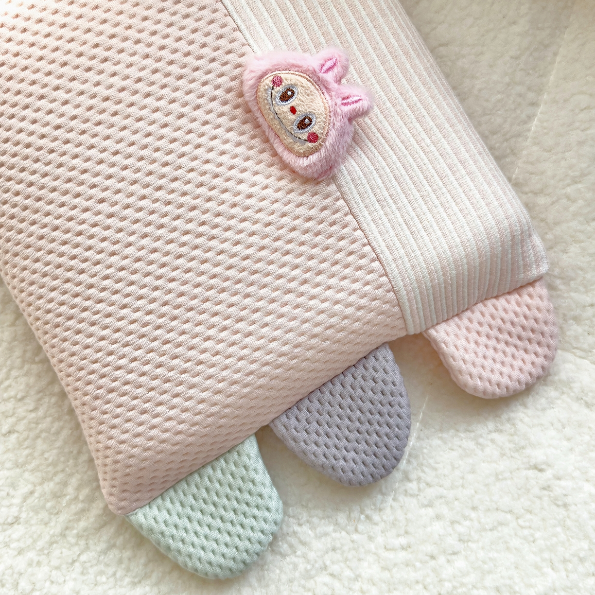 91家纺网 家纺一手货源 找家纺 诺可 2025新款秋冬学生儿童枕枕头枕芯-莱布布 莱布布-粉色