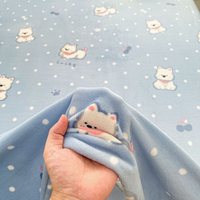 91家纺网 家纺一手货源 找家纺 爱屋及屋 2025新款牛奶绒印花床单 小狗点点