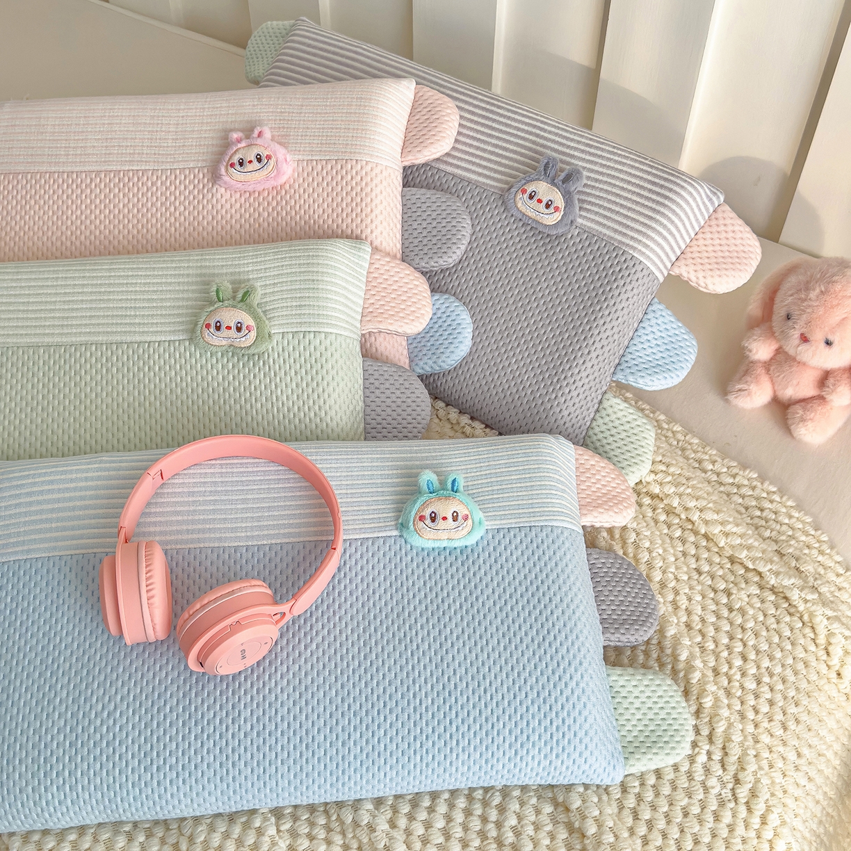 91家纺网 家纺一手货源 找家纺 诺可 2025新款秋冬学生儿童枕枕头枕芯-莱布布 组合图