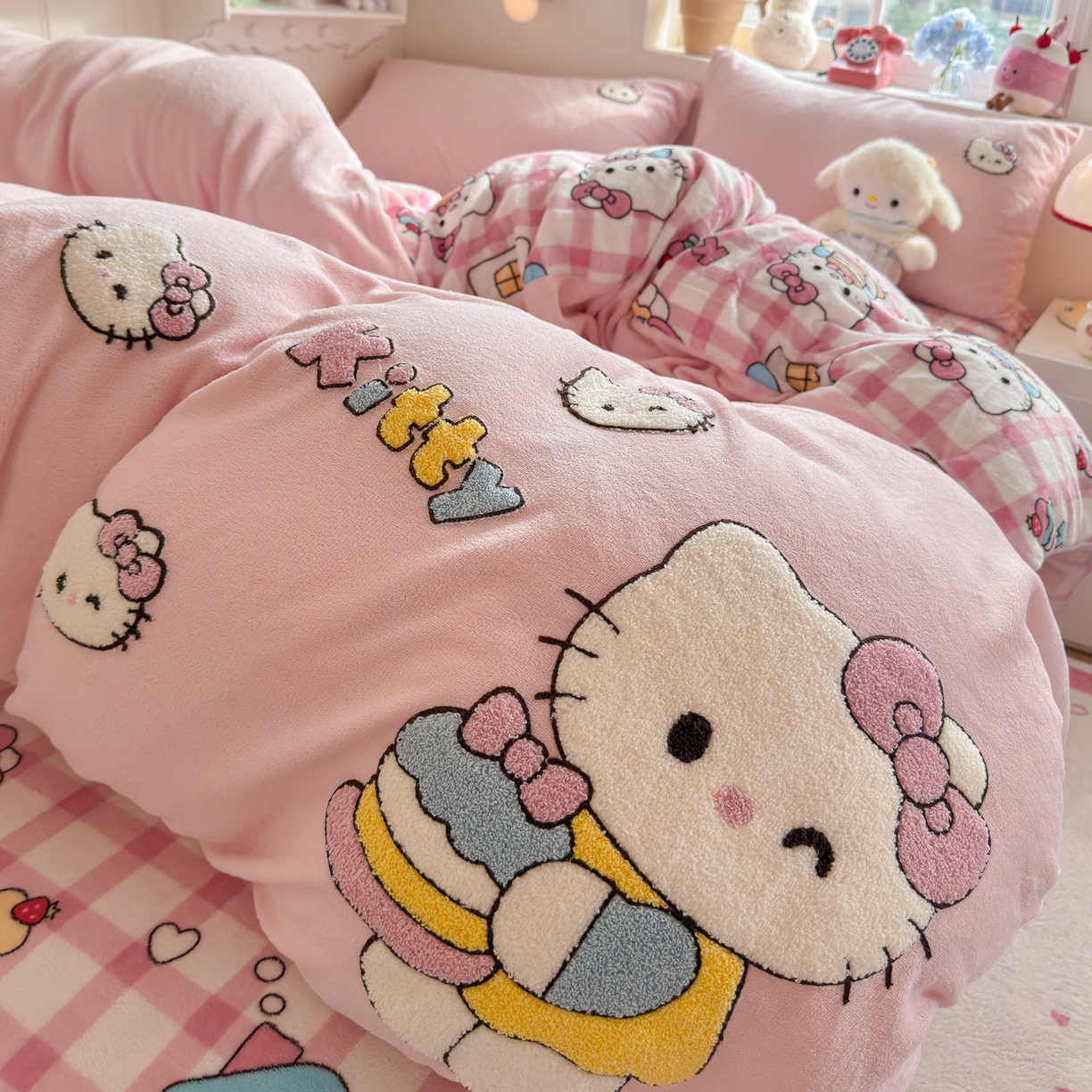 91家纺网 家纺一手货源 找家纺 优卡迪家纺馆 2025新款牛奶绒印加绣四件套 下载文件包含买家秀 面包KT-玉粉