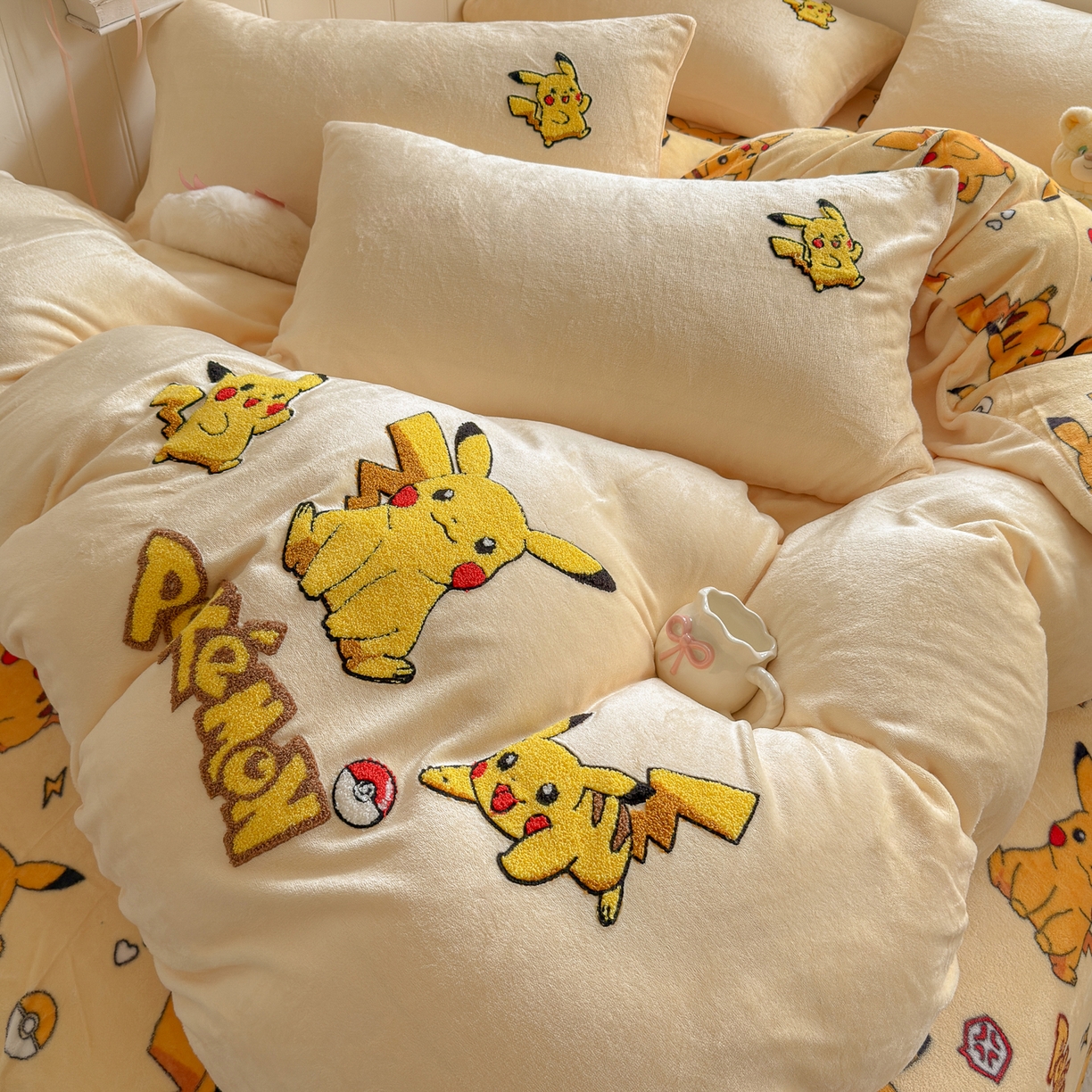 91家纺网 家纺一手货源 找家纺 优卡迪家纺馆 2025新款牛奶绒印加绣四件套 下载文件包含买家秀 小皮卡-奶黄