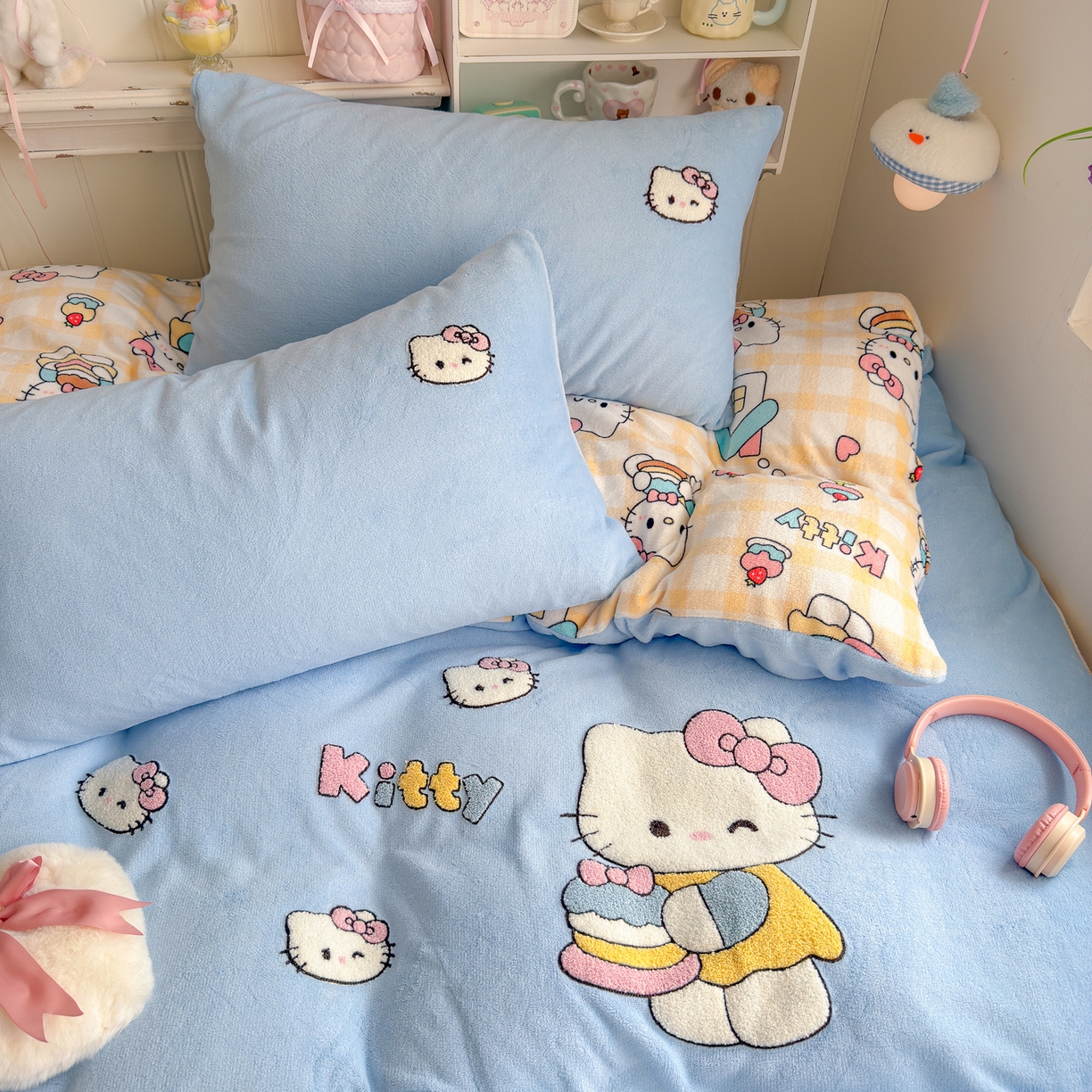 91家纺网 家纺一手货源 找家纺 优卡迪家纺馆 2025新款牛奶绒印加绣四件套 下载文件包含买家秀 面包KT--天蓝