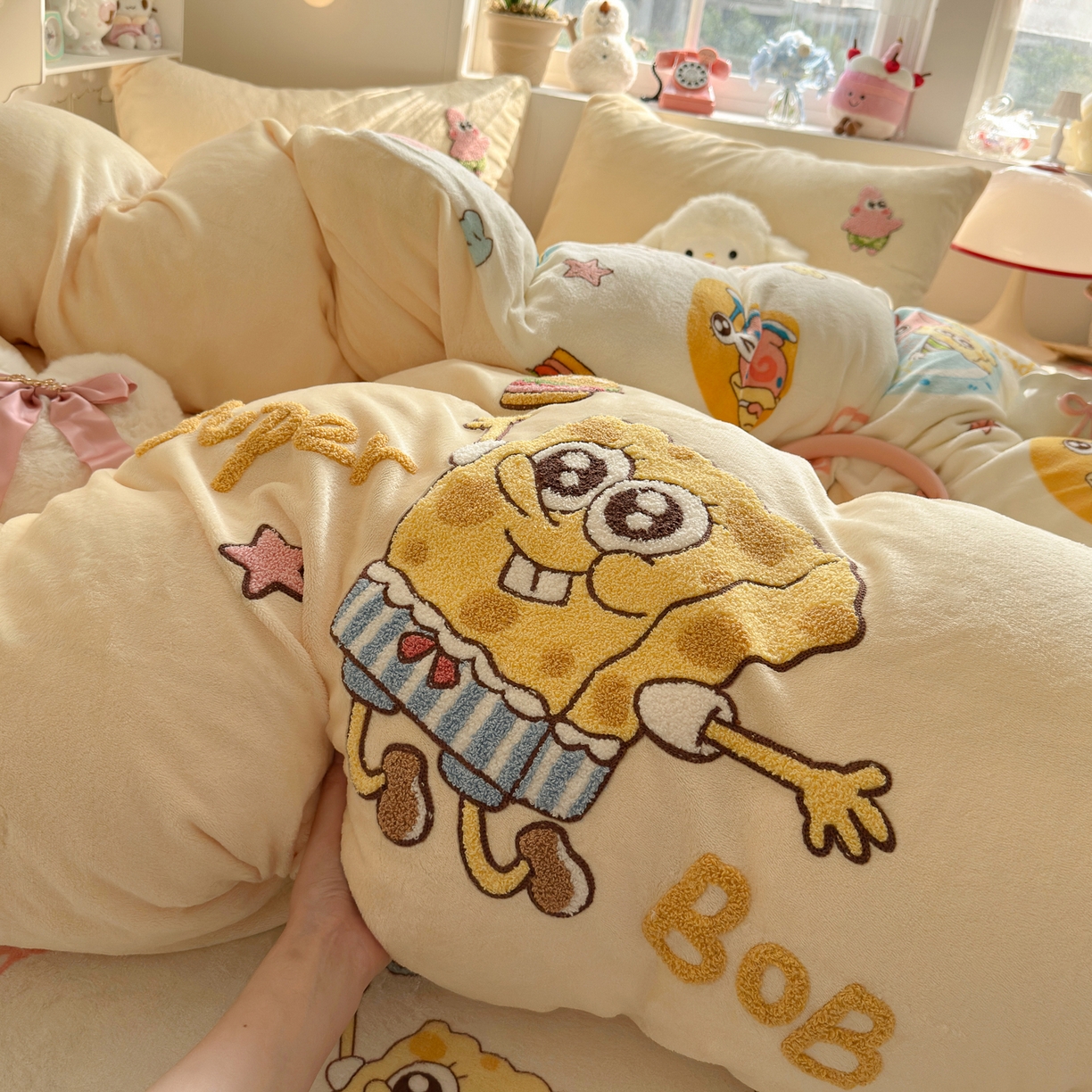 91家纺网 家纺一手货源 找家纺 优卡迪家纺馆 2025新款牛奶绒印加绣四件套 下载文件包含买家秀 海洋宝贝-奶黄