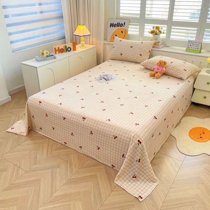 91家纺网 家纺一手货源 找家纺 爱屋及屋 2025新款牛奶绒印花床单 樱桃小格