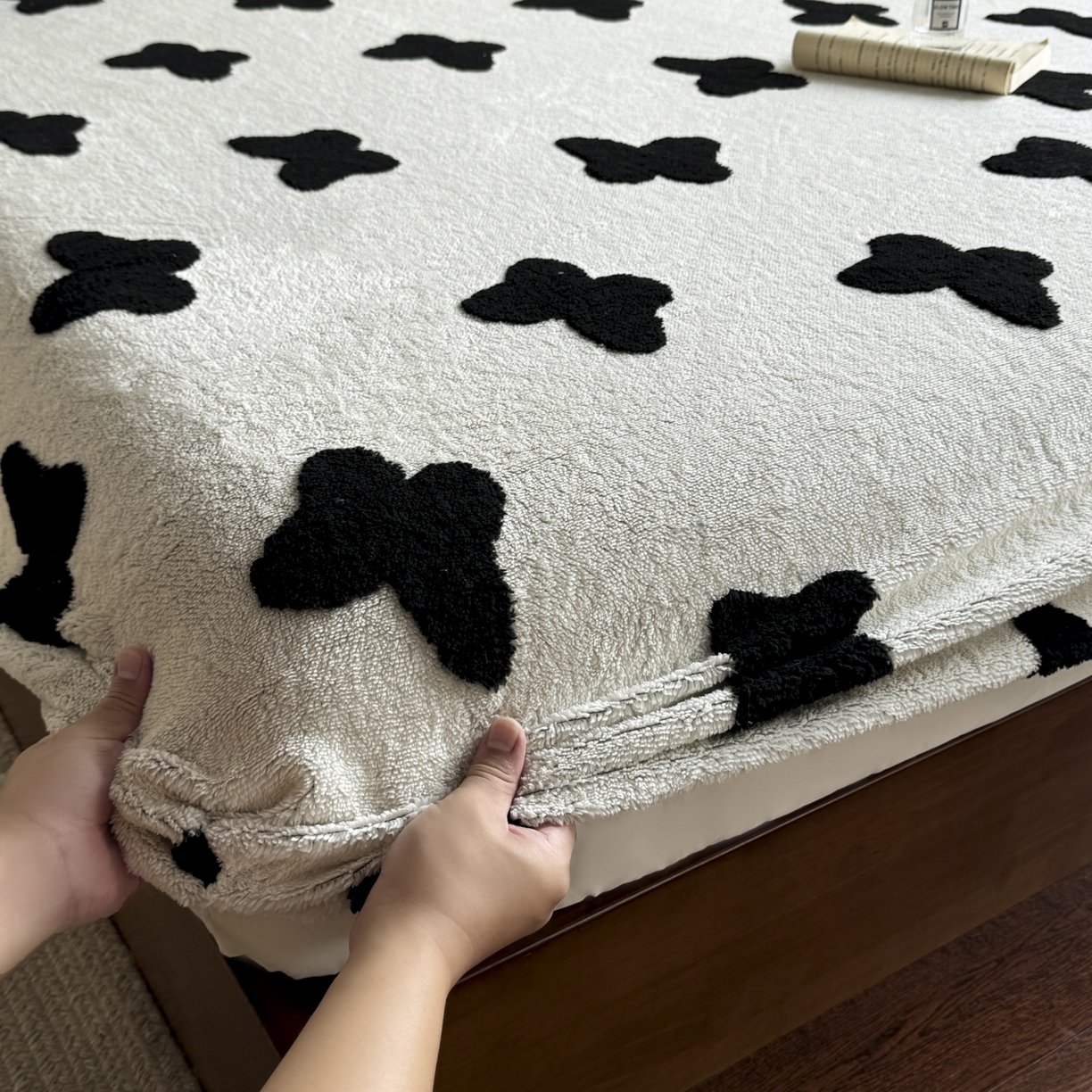 91家纺网 家纺一手货源 找家纺 新印象 2025新款阳离子绒保暖床笠 阳离子绒-琳蝶