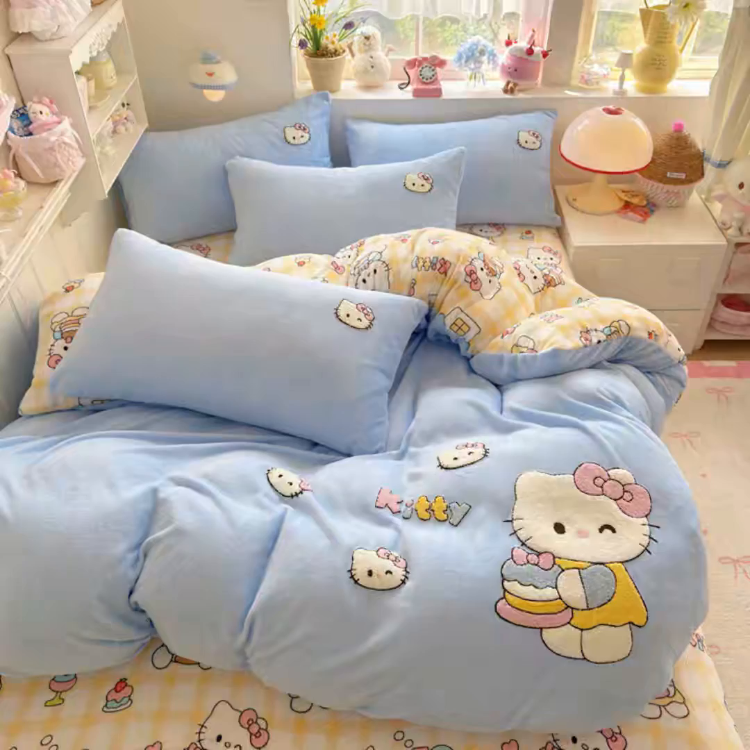 91家纺网 家纺一手货源 找家纺 优卡迪家纺馆 2025新款牛奶绒印加绣四件套 下载文件包含买家秀 面包KT--天蓝