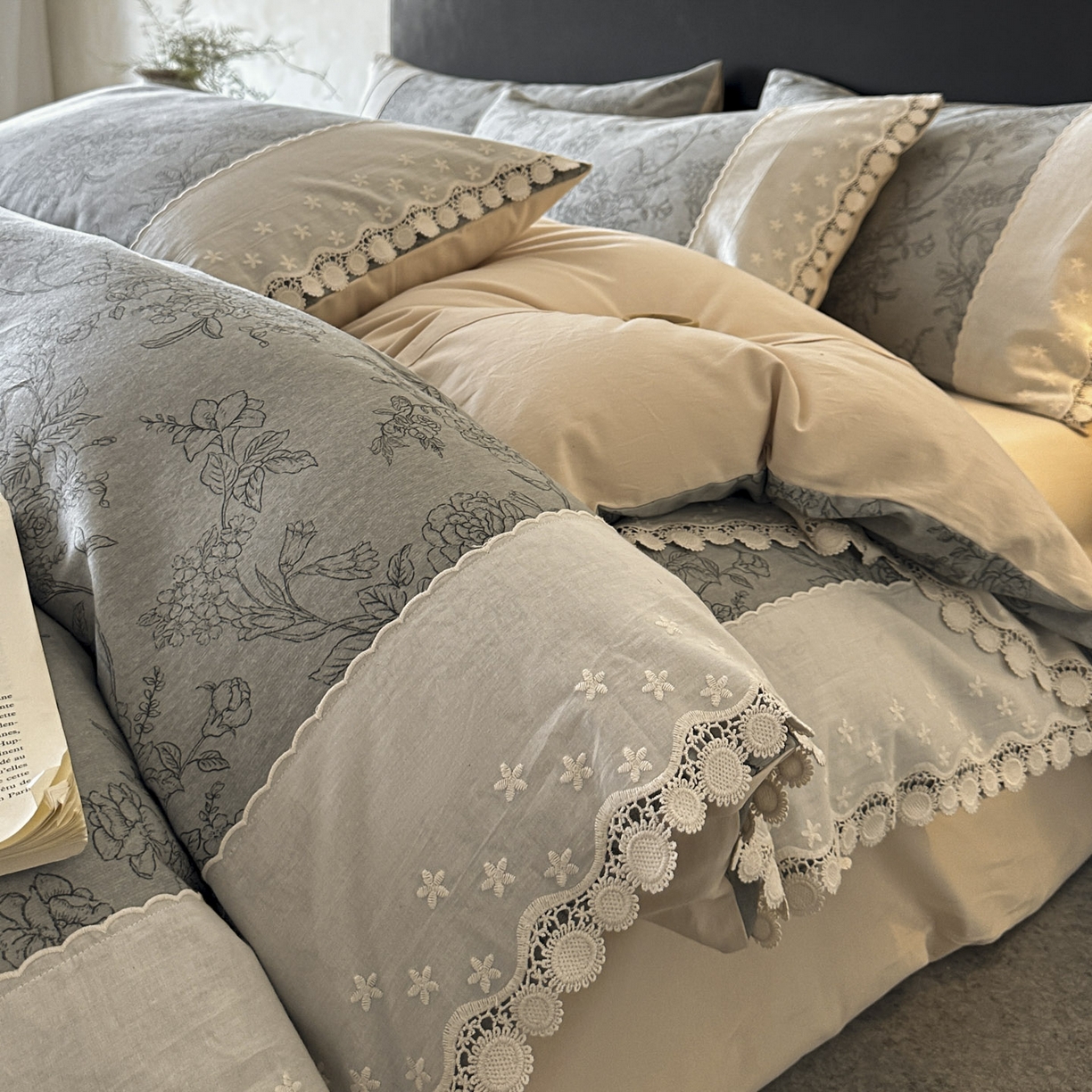 91家纺网 家纺一手货源 找家纺 宜代光年 2025新款全棉磨毛花边四件套 花眠