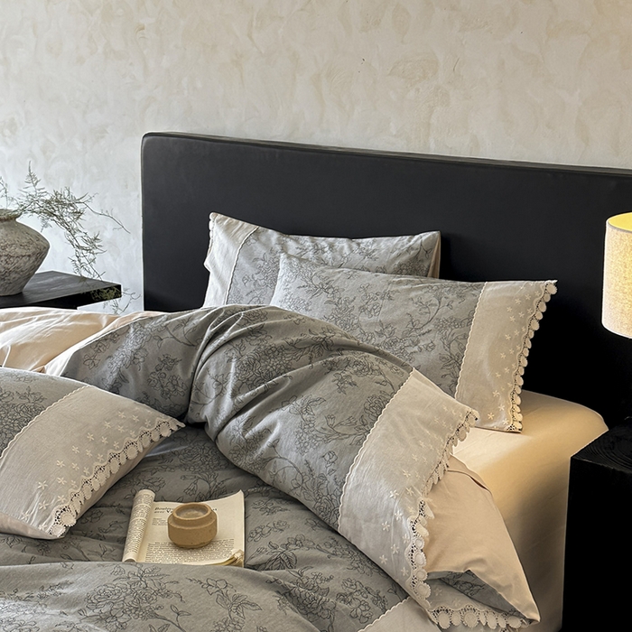 91家纺网 家纺一手货源 找家纺 宜代光年 2025新款全棉磨毛花边四件套 花眠