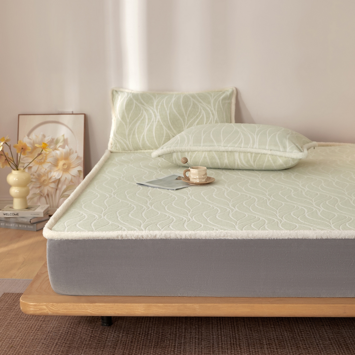 91家纺网 家纺一手货源 找家纺 吾诺家居 2025新款高克重雕花牛奶绒单品床笠 曲线