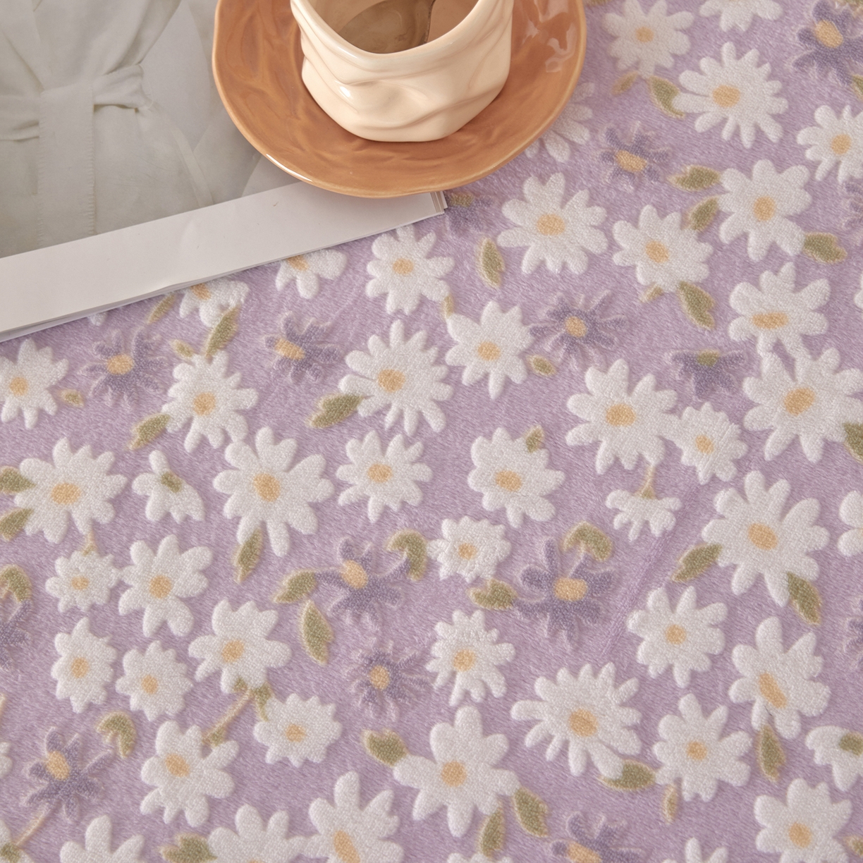 91家纺网 家纺一手货源 找家纺 吾诺家居 2025新款高克重雕花牛奶绒单品床笠 花影