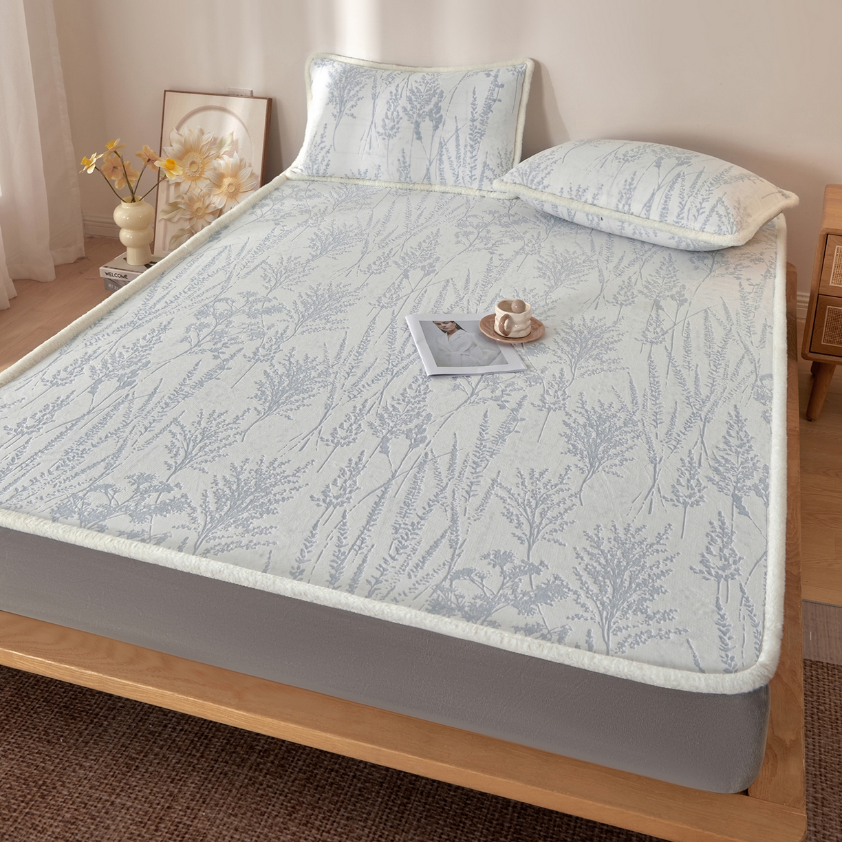 91家纺网 家纺一手货源 找家纺 吾诺家居 2025新款高克重雕花牛奶绒单品床笠 梦境