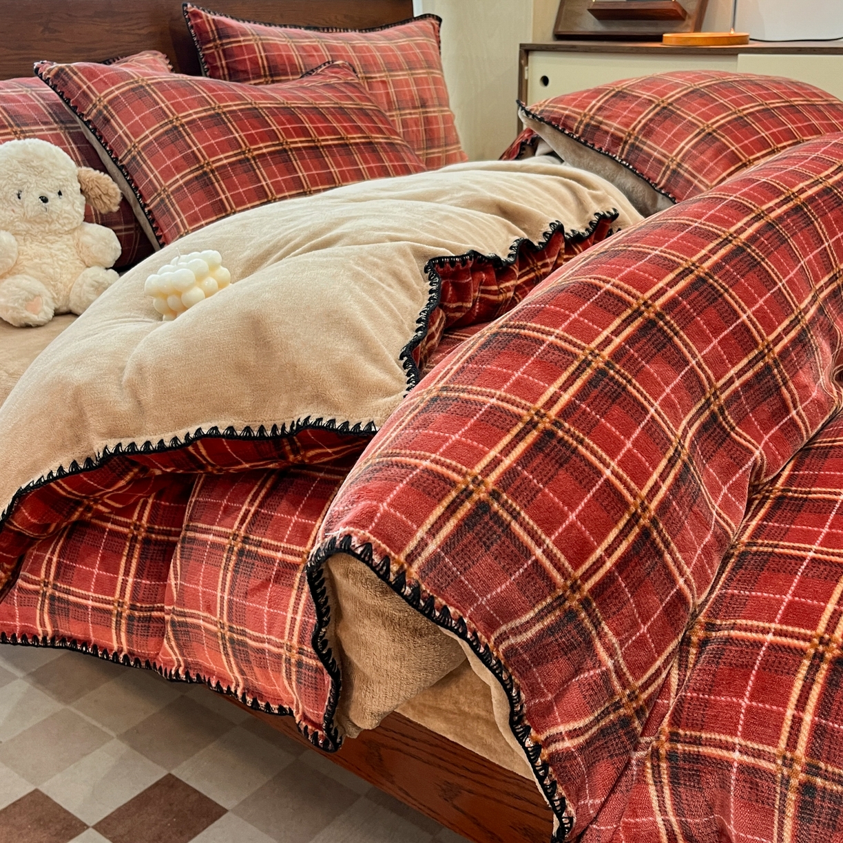 格真 2025新款高克重暖芙绒牛奶绒印花三角针无印风四件套 凯瑟琳-红咖