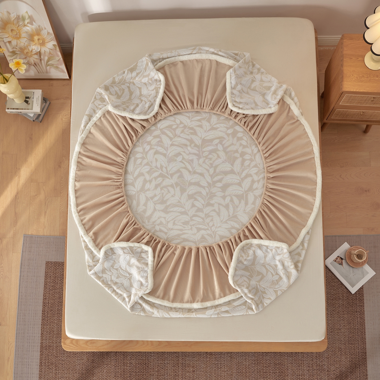 91家纺网 家纺一手货源 找家纺 吾诺家居 2025新款高克重雕花牛奶绒单品床笠 叶繁