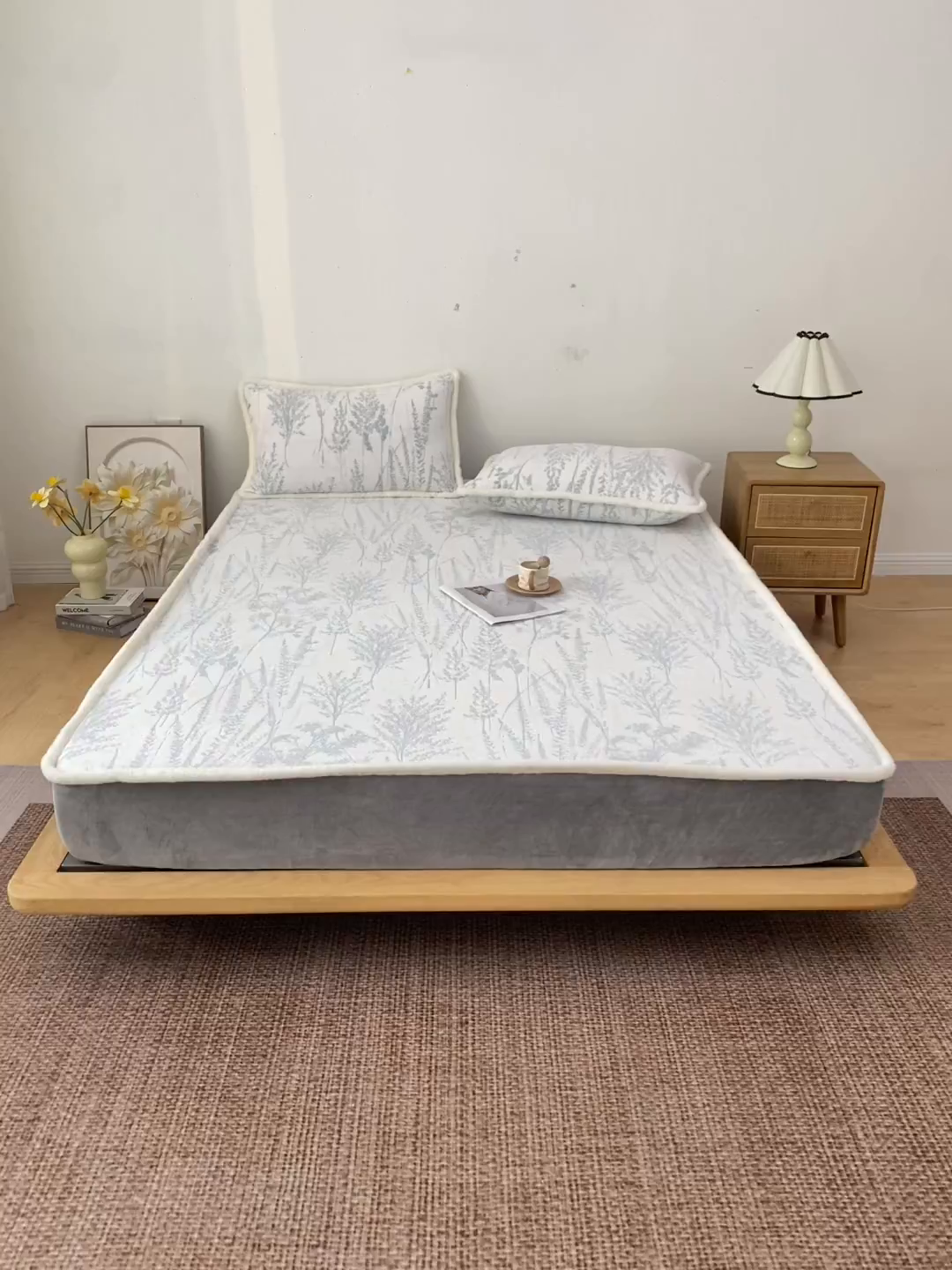 91家纺网 家纺一手货源 找家纺 吾诺家居 2025新款高克重雕花牛奶绒单品床笠 梦境