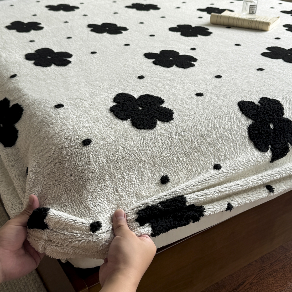 91家纺网 家纺一手货源 找家纺 新印象 2025新款阳离子绒保暖床笠 阳离子绒-慕朵