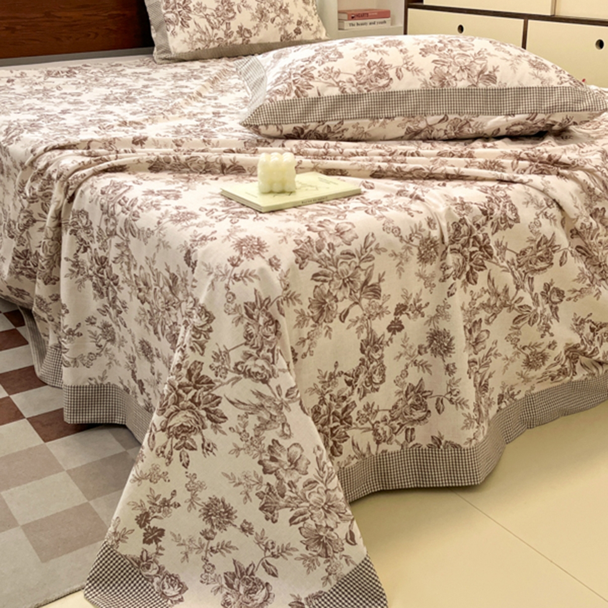 91家纺网 家纺一手货源 找家纺 （总）宜代光年 2025新款全棉老粗布数码印花拼角工艺床单床笠