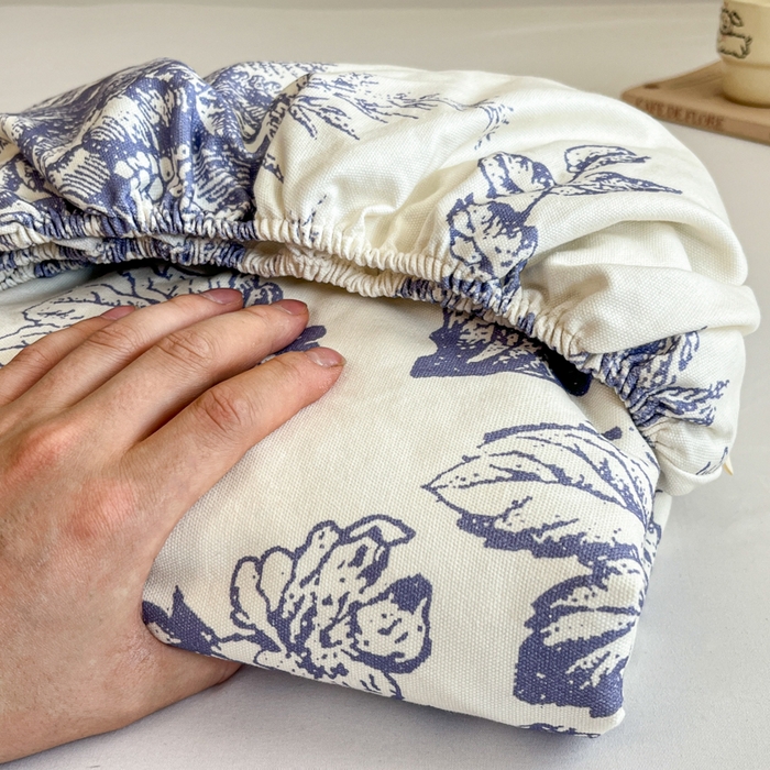 91家纺网 家纺一手货源 找家纺 宜代光年 2025新款全棉老粗布数码印花拼角工艺床单床笠 叠拍