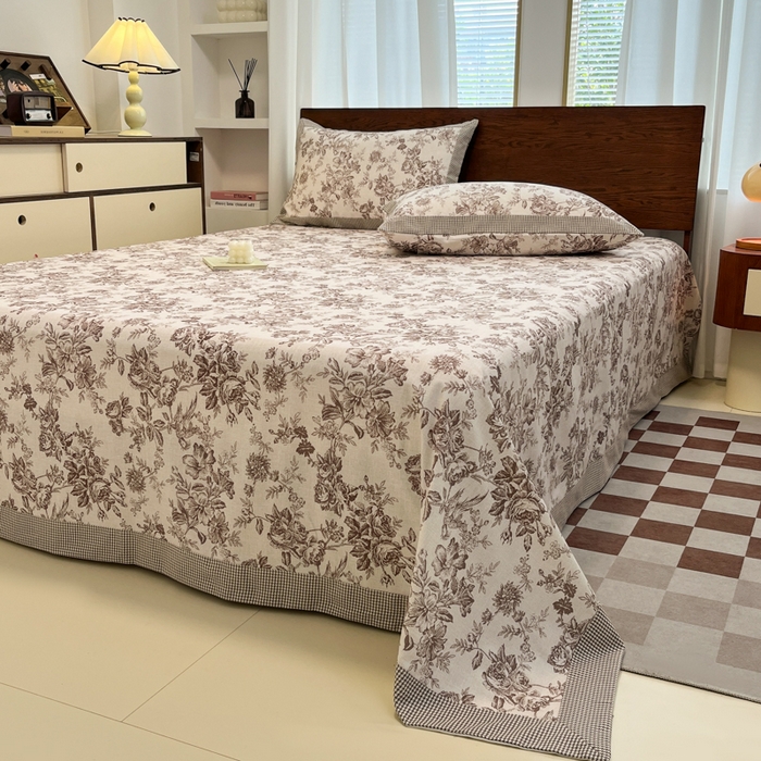 91家纺网 家纺一手货源 找家纺 宜代光年 2025新款全棉老粗布数码印花拼角工艺床单床笠 床单-花汀