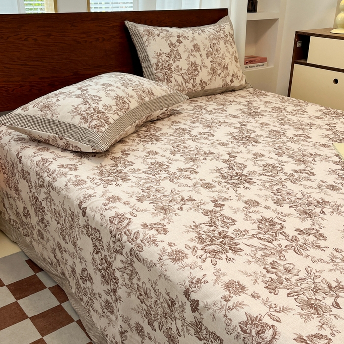 91家纺网 家纺一手货源 找家纺 宜代光年 2025新款全棉老粗布数码印花拼角工艺床单床笠 床单-花汀