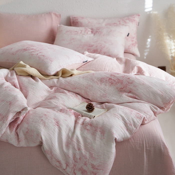 91家纺网 家纺一手货源 找家纺 宜代光年 2025新款全棉纯棉享云纱数码印花四件套 山有木兮