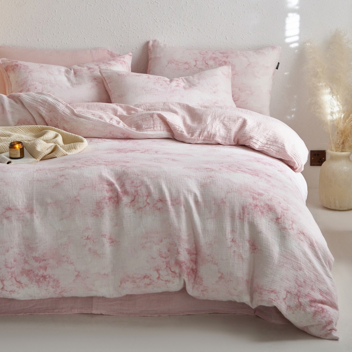 91家纺网 家纺一手货源 找家纺 宜代光年 2025新款全棉纯棉享云纱数码印花四件套 山有木兮