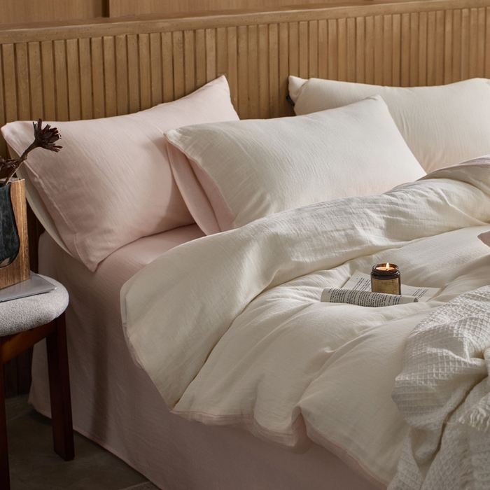 91家纺网 家纺一手货源 找家纺 宜代光年 2025新款全棉纯棉享云棉纯色暗合系列四件套 云享棉-媚粉