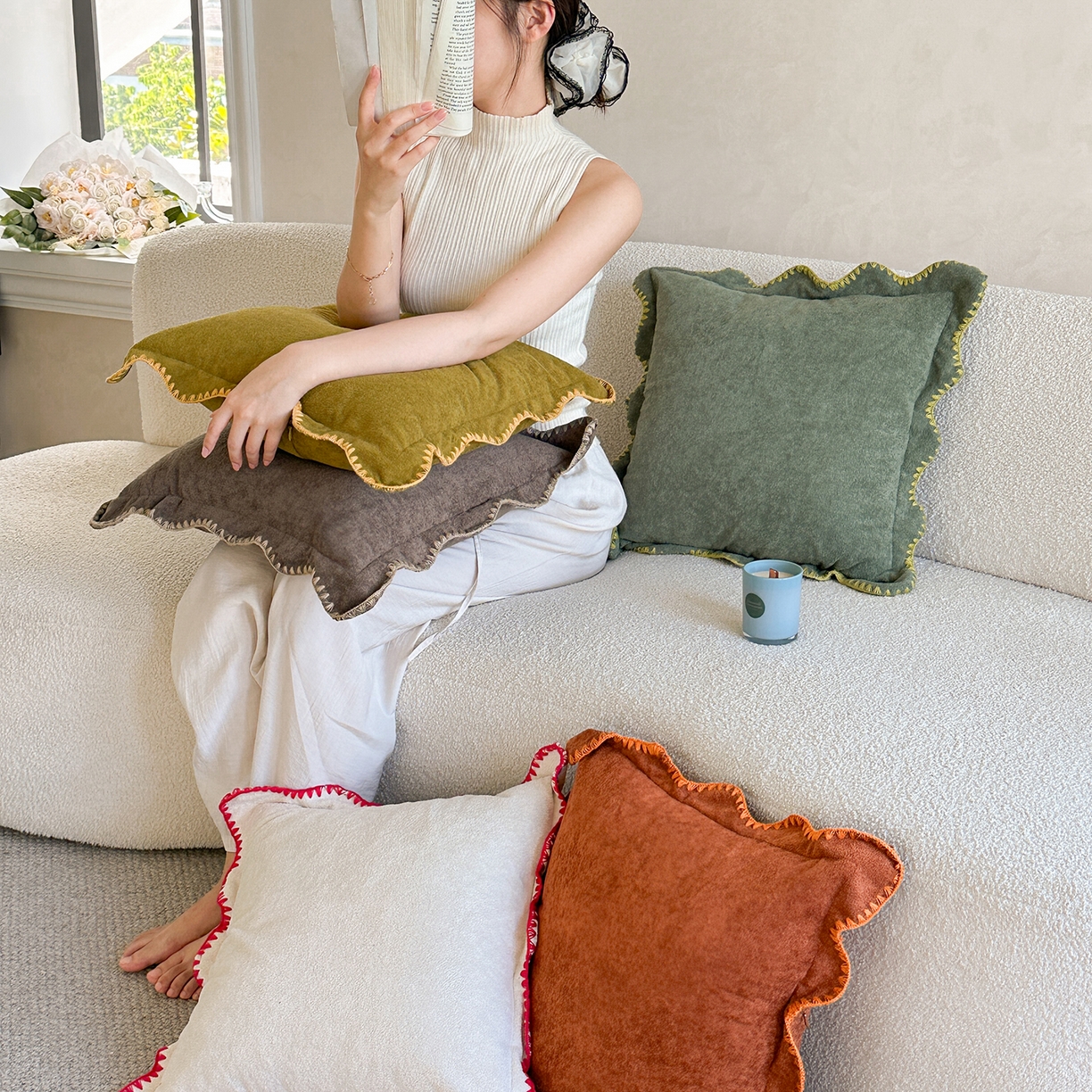 91家纺网 家纺一手货源 找家纺 美茉家居 2025新款云朵绒曲边方枕抱枕 草墨灰