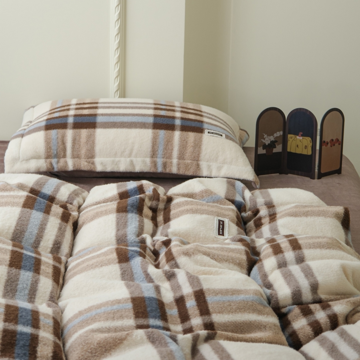 91家纺网 家纺一手货源 找家纺 庭笙 2025新款保暖加厚羊呢绒牛奶绒四件套 宝格咖