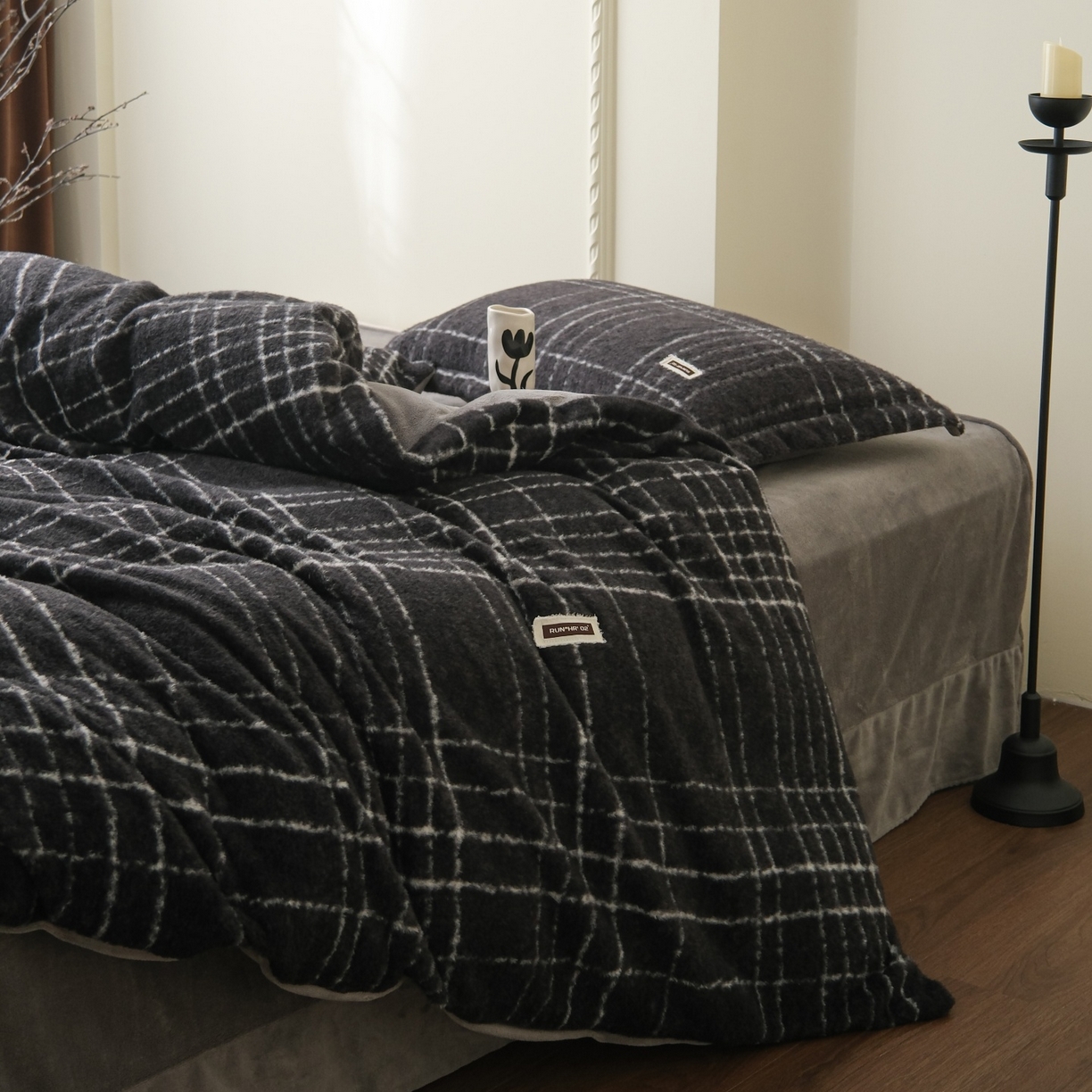 91家纺网 家纺一手货源 找家纺 庭笙 2025新款保暖加厚羊呢绒牛奶绒四件套 印象灰