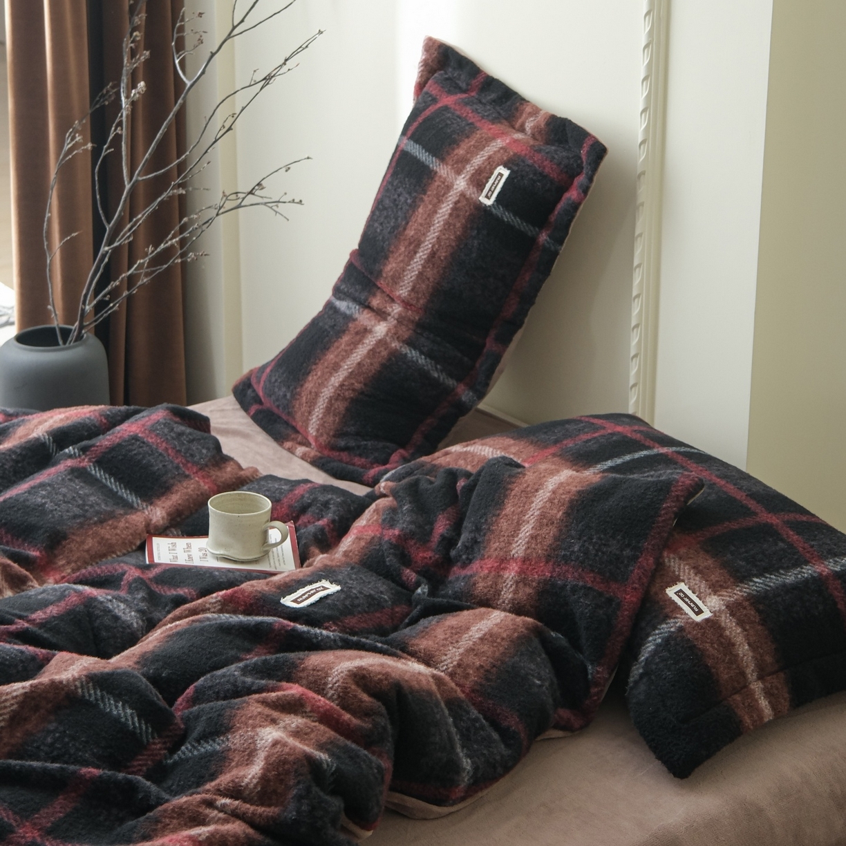 91家纺网 家纺一手货源 找家纺 庭笙 2025新款保暖加厚羊呢绒牛奶绒四件套 品格棕