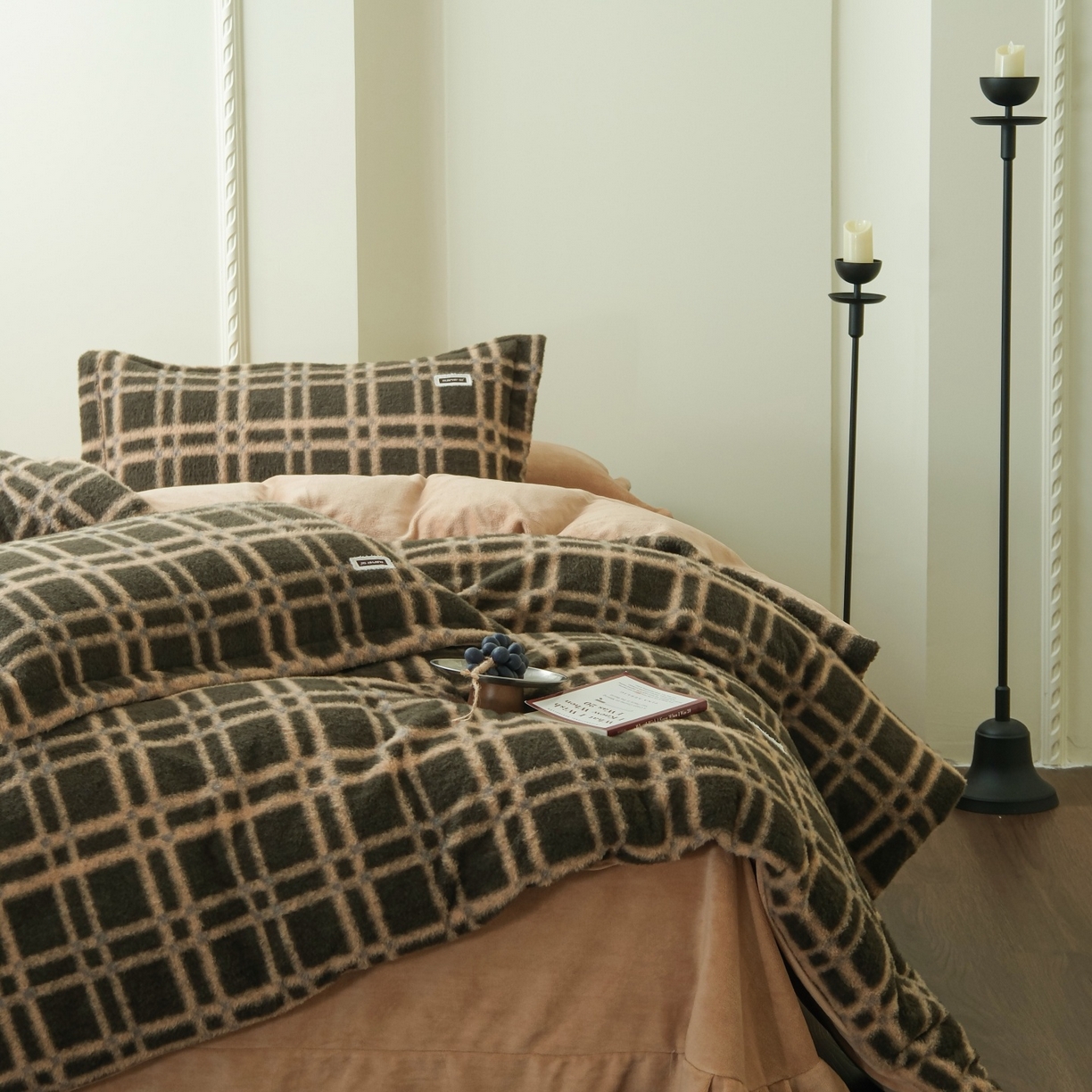 91家纺网 家纺一手货源 找家纺 庭笙 2025新款保暖加厚羊呢绒牛奶绒四件套 空间绿