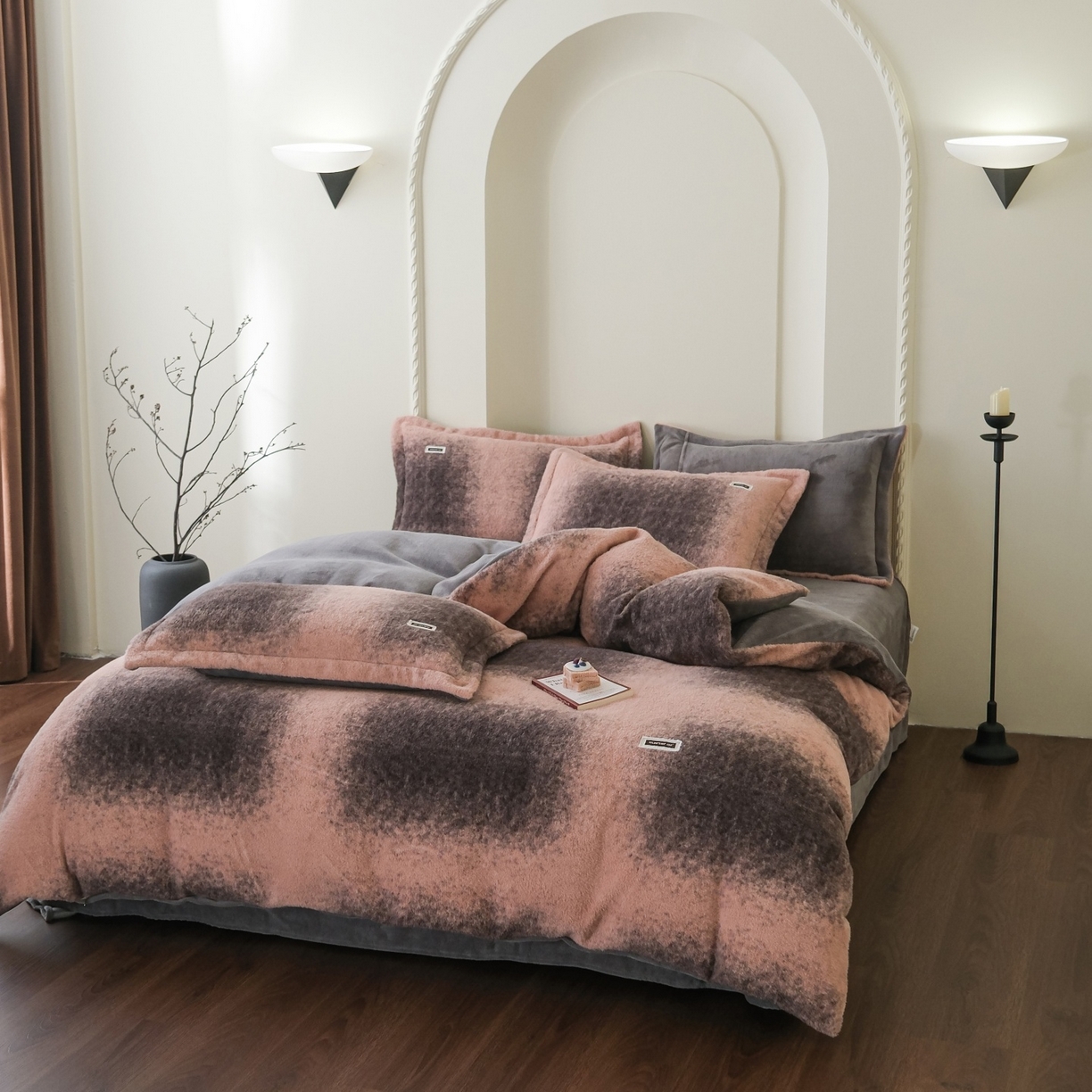 91家纺网 家纺一手货源 找家纺 庭笙 2025新款保暖加厚羊呢绒牛奶绒四件套 维奥灰