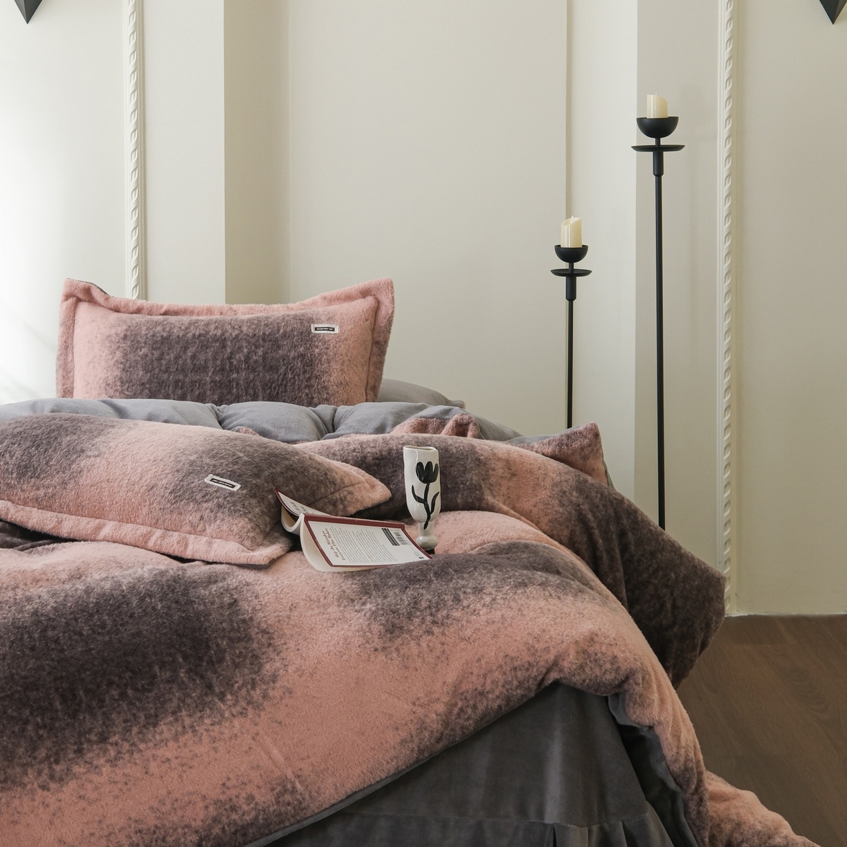 91家纺网 家纺一手货源 找家纺 庭笙 2025新款保暖加厚羊呢绒牛奶绒四件套 维奥灰