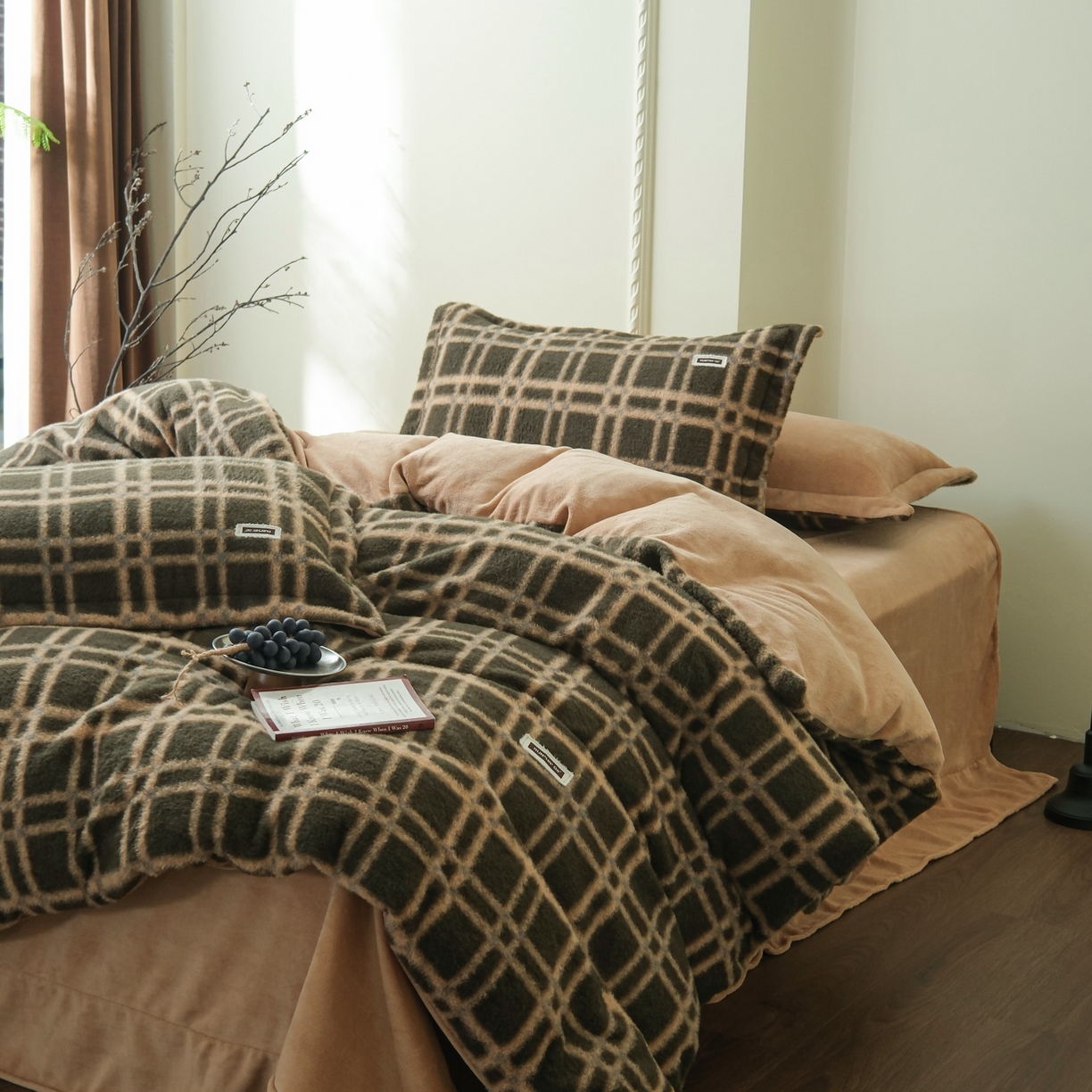 91家纺网 家纺一手货源 找家纺 庭笙 2025新款保暖加厚羊呢绒牛奶绒四件套 空间绿