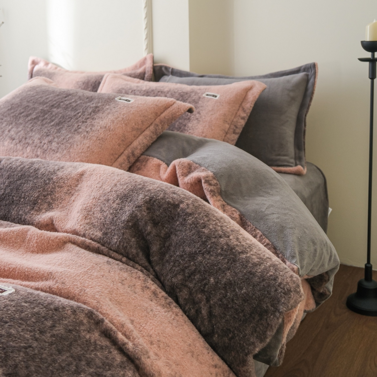 91家纺网 家纺一手货源 找家纺 庭笙 2025新款保暖加厚羊呢绒牛奶绒四件套 维奥灰