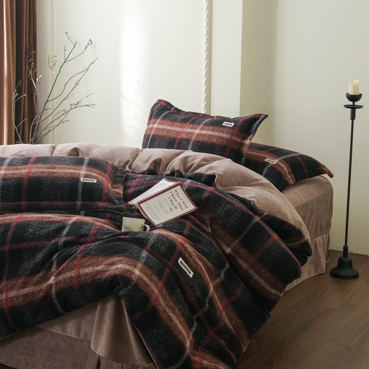 91家纺网 家纺一手货源 找家纺 庭笙 2025新款保暖加厚羊呢绒牛奶绒四件套 品格棕