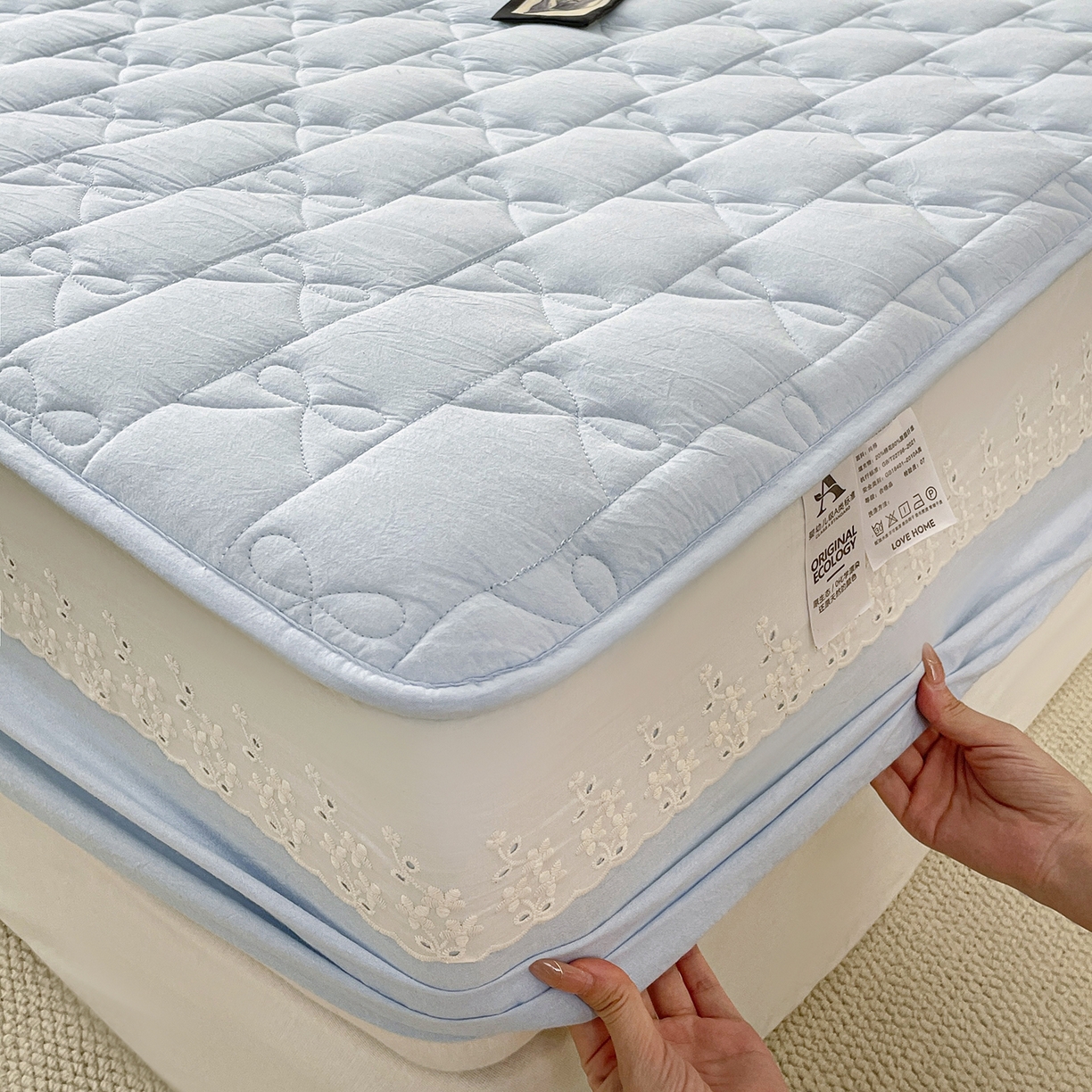 91家纺网 家纺一手货源 找家纺 豪选家纺 2025新款纯棉花边夹棉棉花床笠 花边床笠-湖蓝澄澈