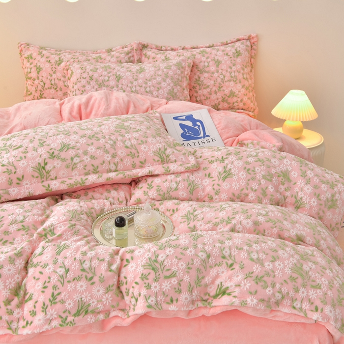 91家纺网 家纺一手货源 找家纺 总-梦之星 2025新款8斤重牛奶绒6D雕花绒四件套法莱水晶金貂