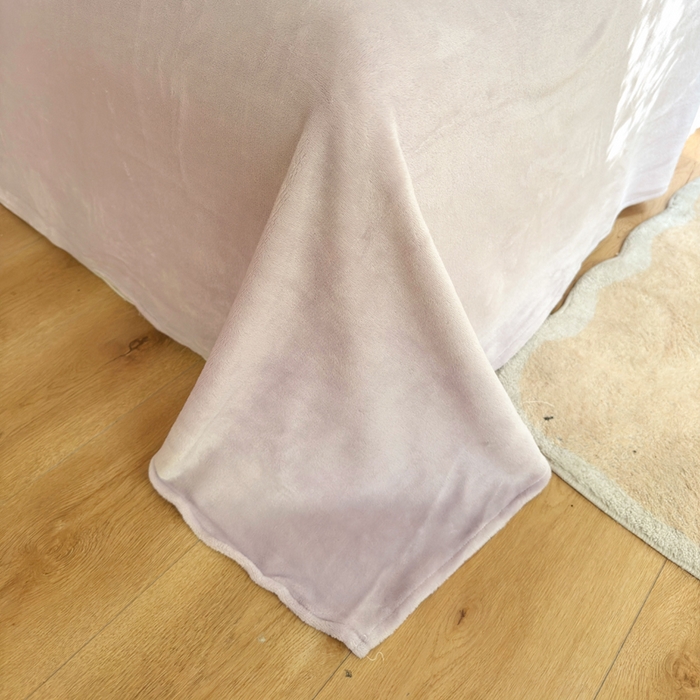 91家纺网 家纺一手货源 找家纺 王朝国际 2025新款高克重牛奶绒印花四件套 紫霞仙子