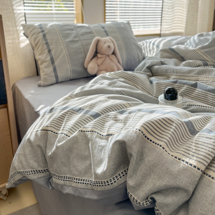 91家纺网 家纺一手货源 找家纺 宜代光年 2025新款全棉纯棉色织提花瑞拉系列四件套 瑞拉-蓝