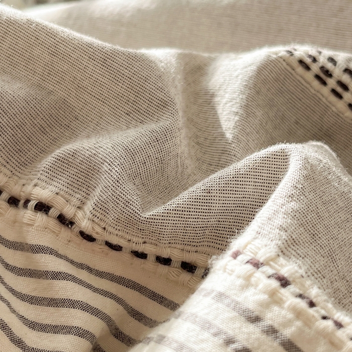 91家纺网 家纺一手货源 找家纺 宜代光年 2025新款全棉纯棉色织提花瑞拉系列四件套 瑞拉-灰