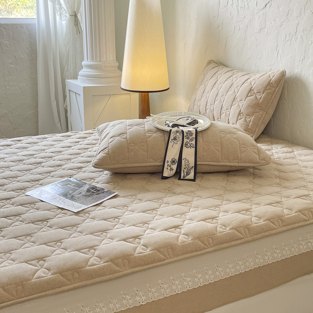 91家纺网 家纺一手货源 找家纺 豪选家纺 2025新款纯棉花边夹棉棉花床笠 花边床笠-典雅卡其