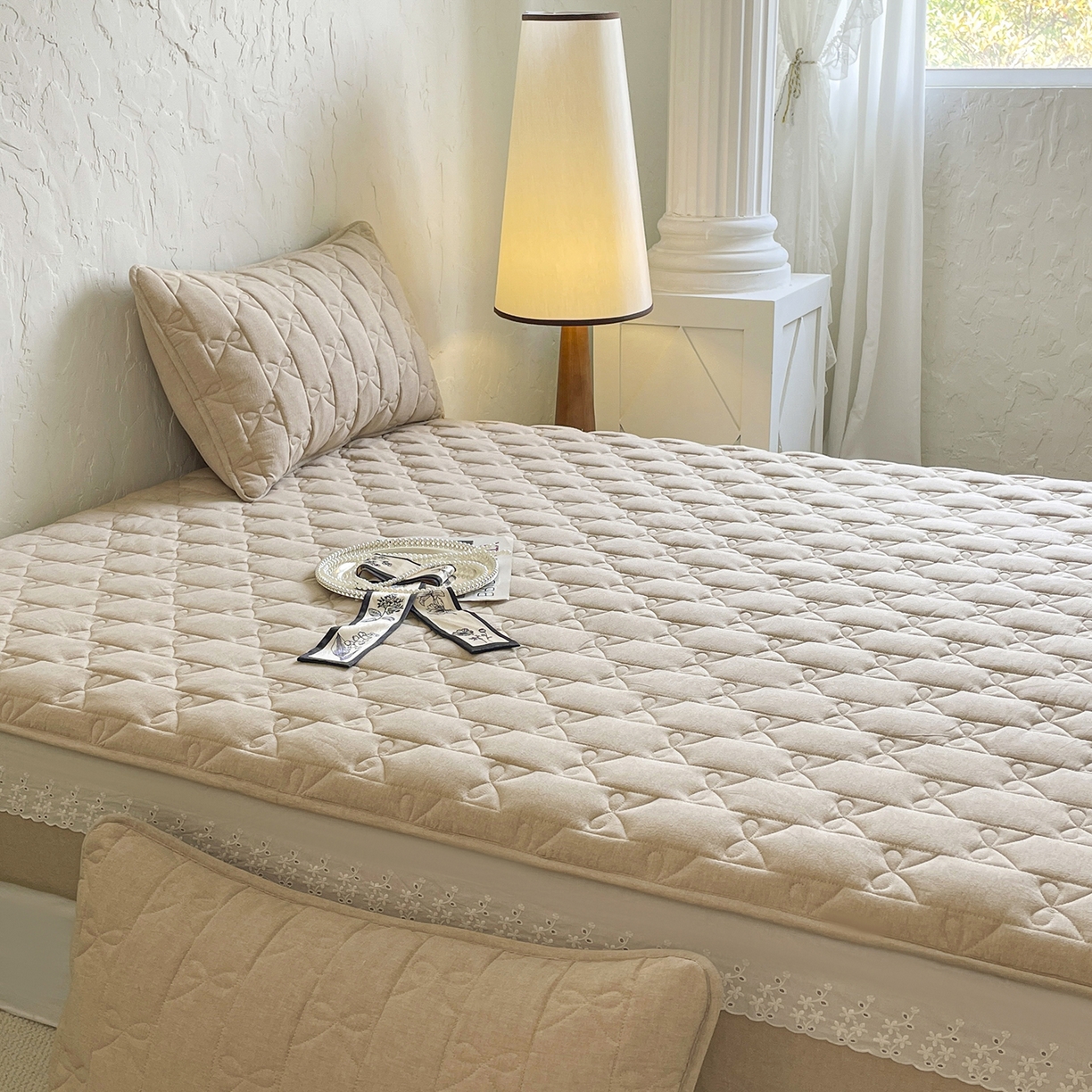 91家纺网 家纺一手货源 找家纺 豪选家纺 2025新款纯棉花边夹棉棉花床笠 花边床笠-典雅卡其