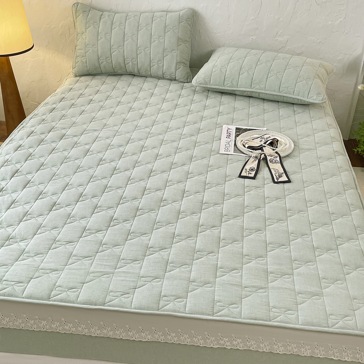 91家纺网 家纺一手货源 找家纺 豪选家纺 2025新款纯棉花边夹棉棉花床笠 花边床笠-翡翠绿萝