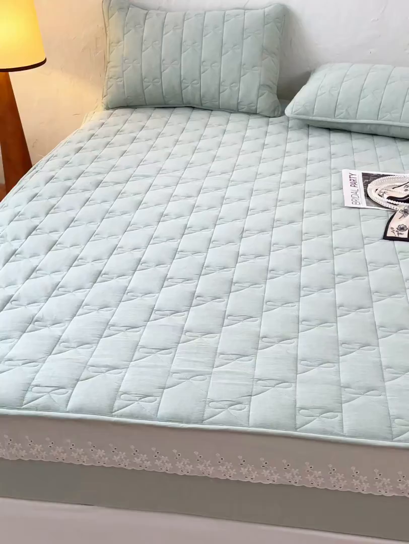 91家纺网 家纺一手货源 找家纺 豪选家纺 2025新款纯棉花边夹棉棉花床笠 花边床笠-翡翠绿萝