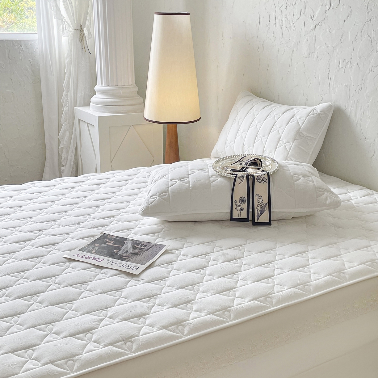 91家纺网 家纺一手货源 找家纺 豪选家纺 2025新款纯棉花边夹棉棉花床笠 花边床笠-格调纯白