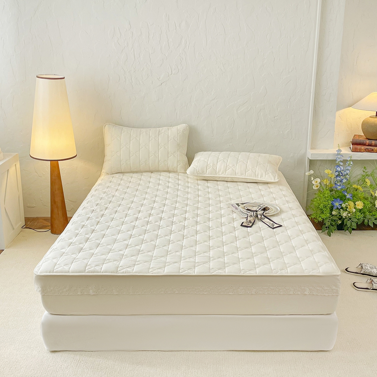 91家纺网 家纺一手货源 找家纺 豪选家纺 2025新款纯棉花边夹棉棉花床笠 花边床笠-柔煦米黄